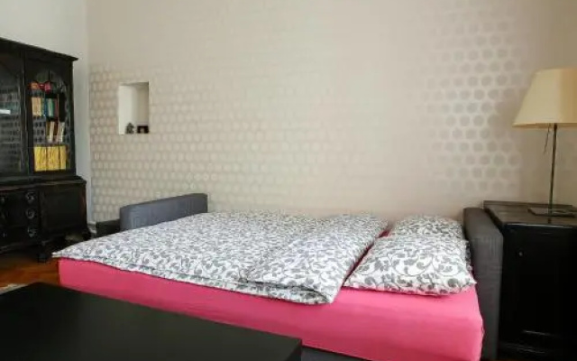 Tomas's apartment