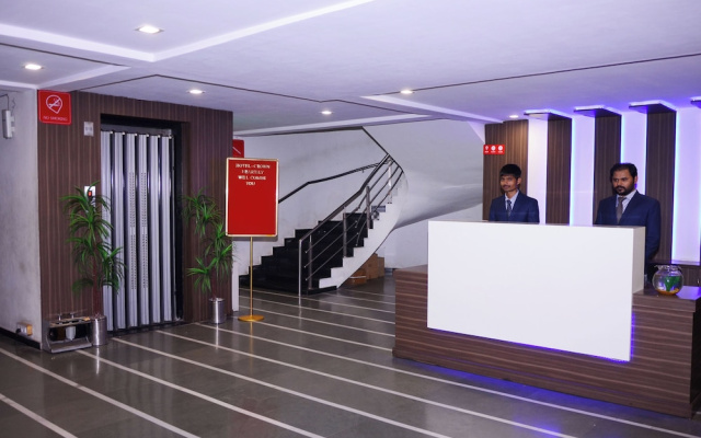Hotel Crown
