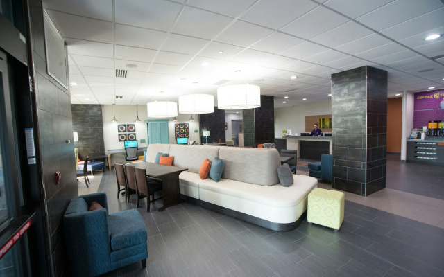 Home2 Suites by Hilton Tulsa Hills