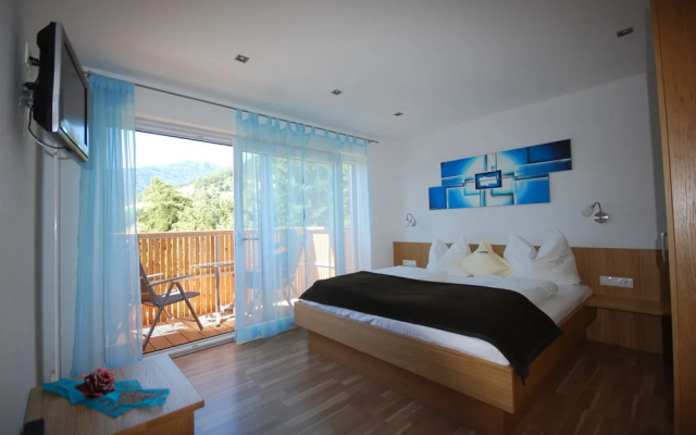 Lapis Monti - Apartments & Suites