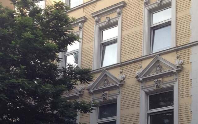 Отель Appartement Pempelfort Германия, Дюссельдорф - отзывы, цены и фото номеров - забронировать отель Appartement Pempelfort онлайн вид на фасад