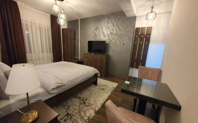 IRIS Apartments
