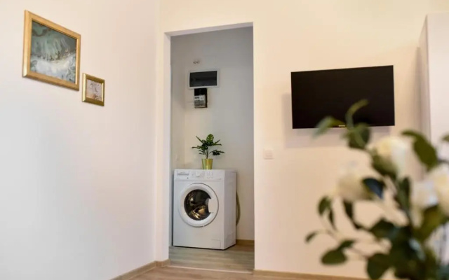 GOLDEN TOUCHES - Elegant - Armeneasca Central Apt