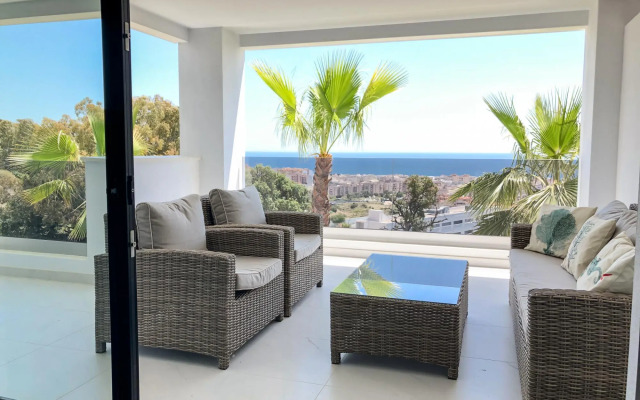 LAE9.1I- Apotel Estepona Hills by roomservices