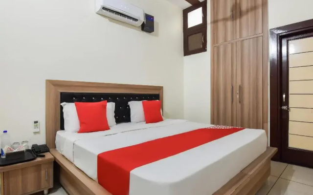Hotel Amigo by OYO Rooms