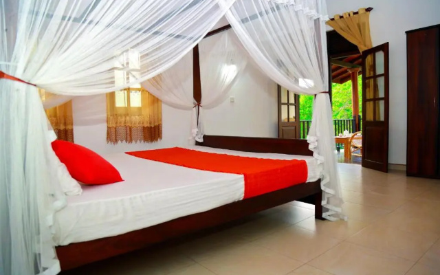 4 S Villa