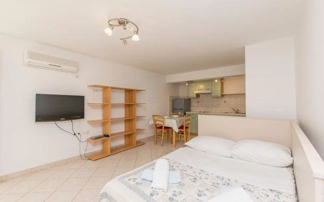 Apartments Only For Family
