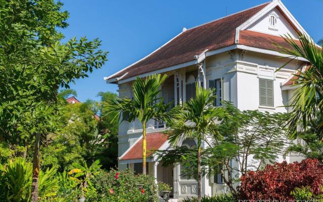 Отель The Luang Say Residence вид на фасад