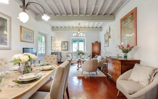 Villa D Amico in Lucca