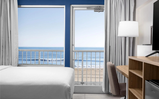 Spark by Hilton Virginia Beach Oceanfront