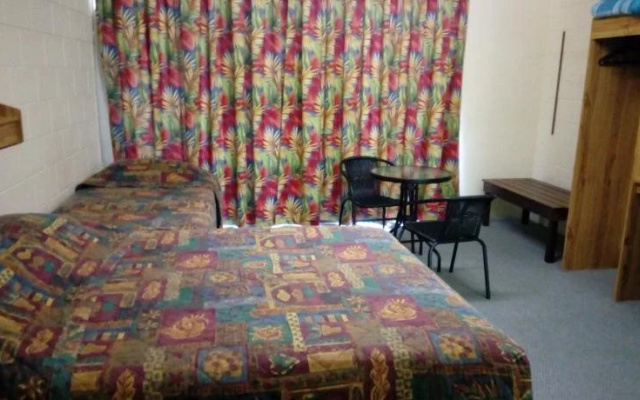 The Islands Inn Motel