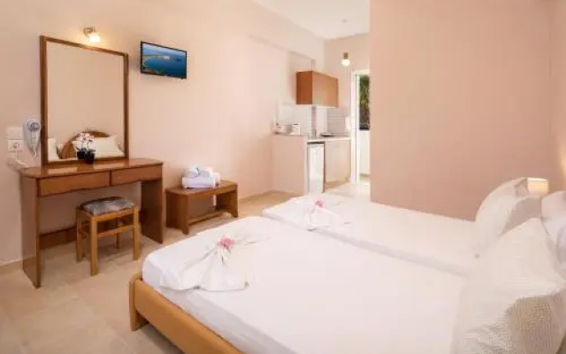 Mare Blu Studios & Suites