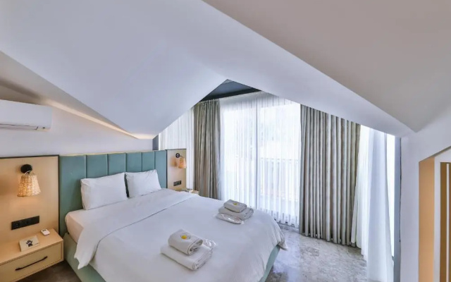 Отель Sole Suites