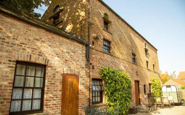 Apartment Two, The Carriage House, York