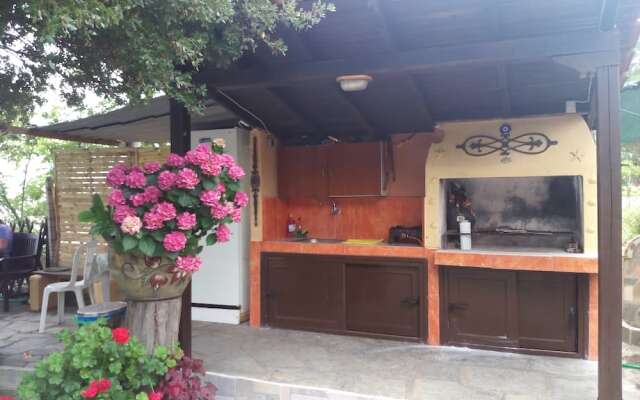 Отель Beachfront house with amazing sea view Ситония вид на фасад