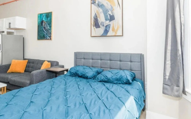 610 Large Studio Downtown With Pool Table