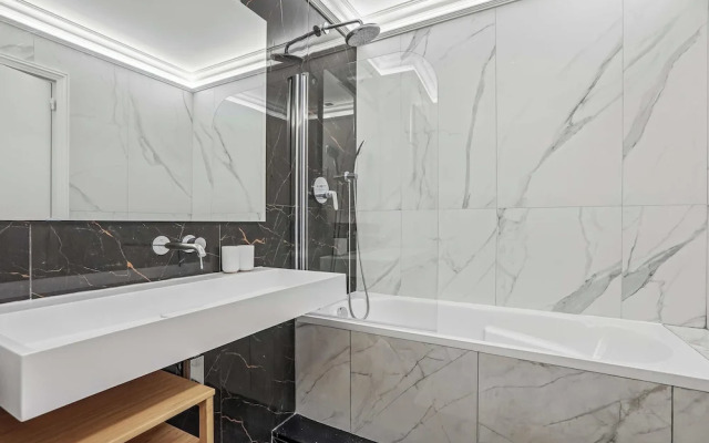 Superb Haussmann-style apt - 2bdr/6p - Trocadero