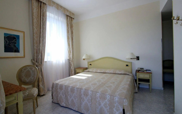 Ena Hotel