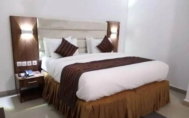 Trophy Hotel LTD