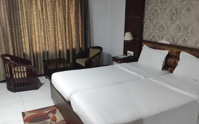 Airport City Hotel