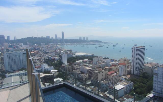 The Base condo central Pattaya by Pattaya Lettings 1