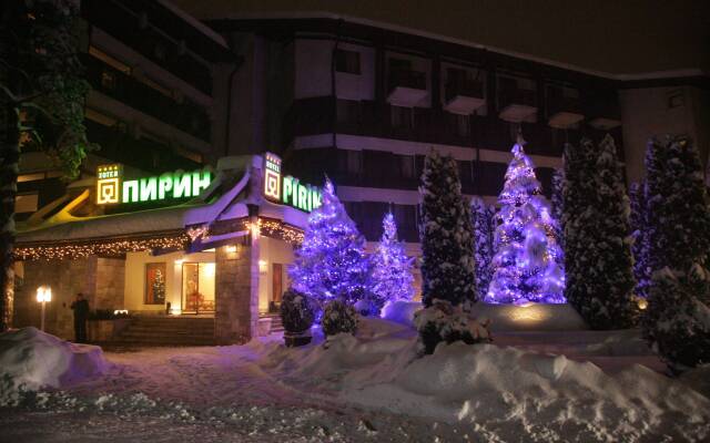 Hotel Pirin вид на фасад