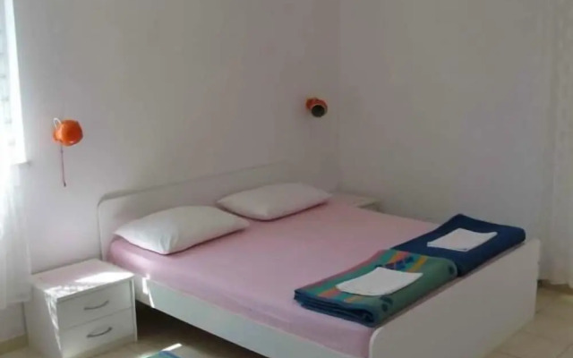 Apartments Boguvila -