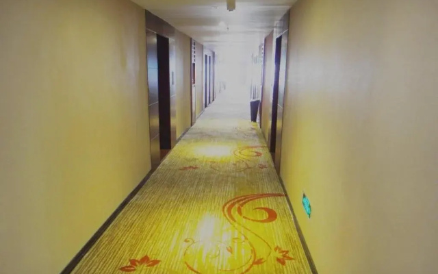 Dragon Hotel