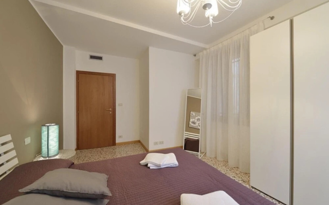 Biapalace 1 in Venice