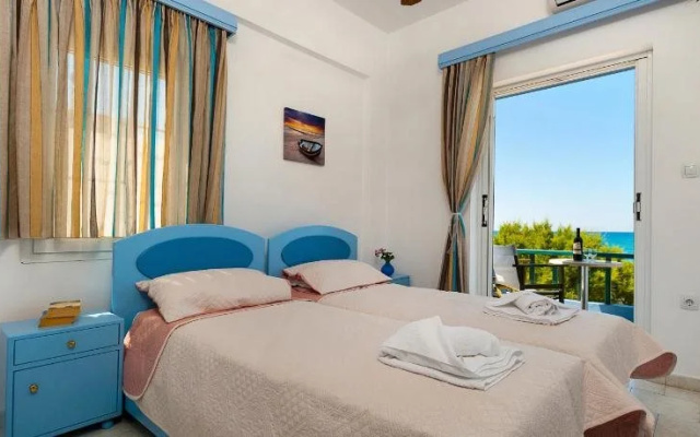 Tripodis Apartments