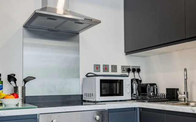 Host Stay Croydon Road Dwelling
