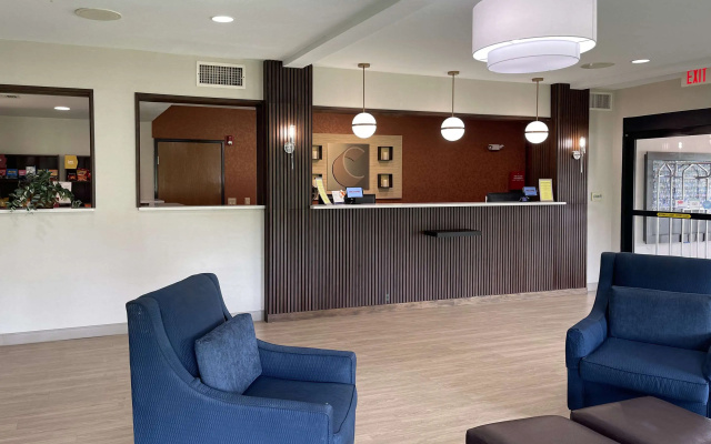 Comfort Suites San Antonio Near Seaworld