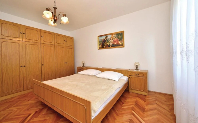 Nice Home in Pag With Wifi and 2 Bedrooms