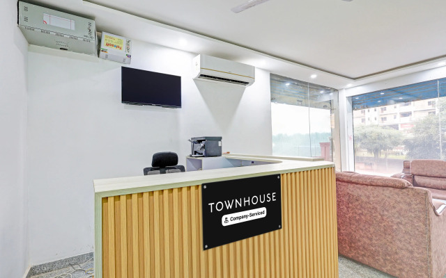 Super Townhouse Sector 62 Gurgaon Near World Mark