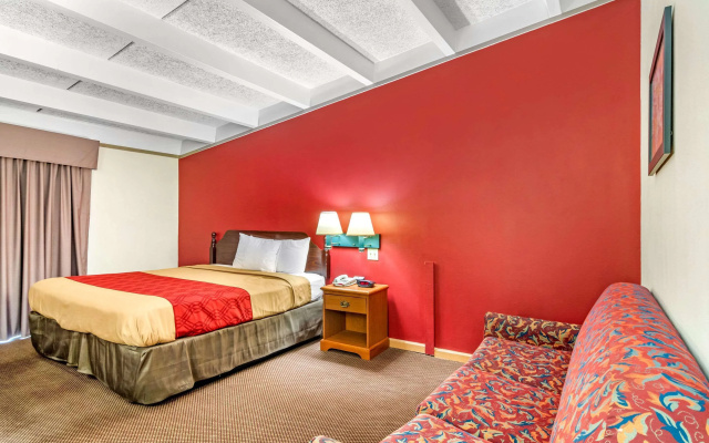 Perry Inn & Suites National Fairground I 75