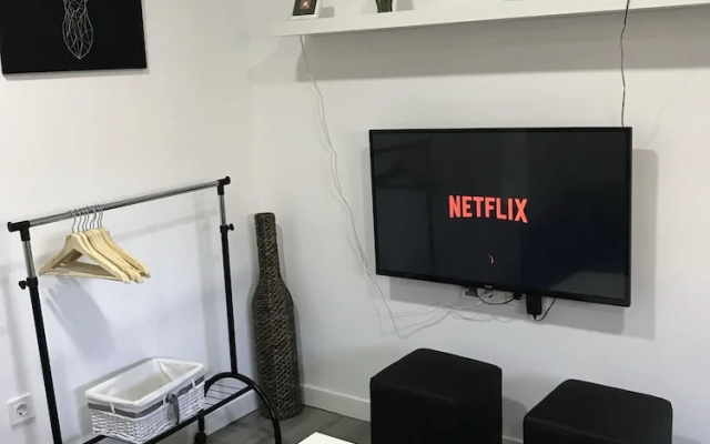 Valdefuentes Apartment