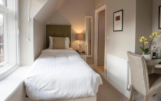 The Five Arrows Hotel
