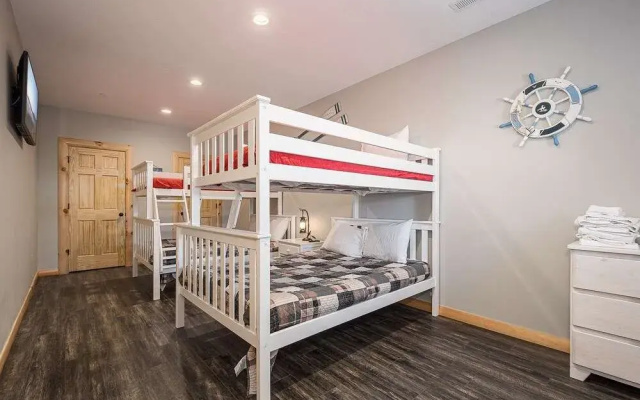 Mountain Crest Lodge by Taylor Made Deep Creek