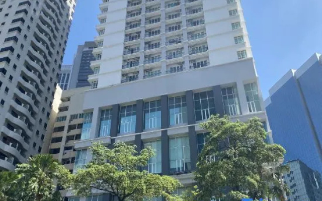 Lila Suites Seri Bukit Ceylon