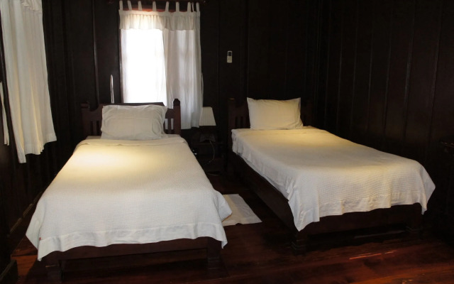 Villa Lao Wooden House