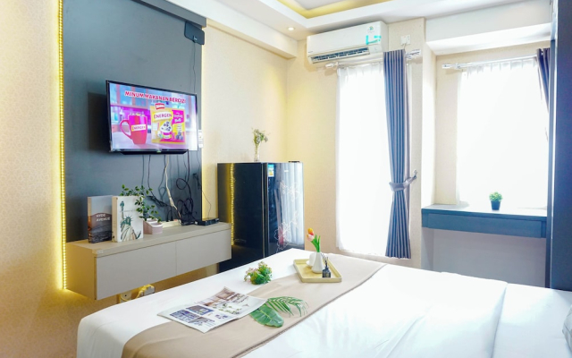 Cozy And Warm Studio At Podomoro Golf View Apartment