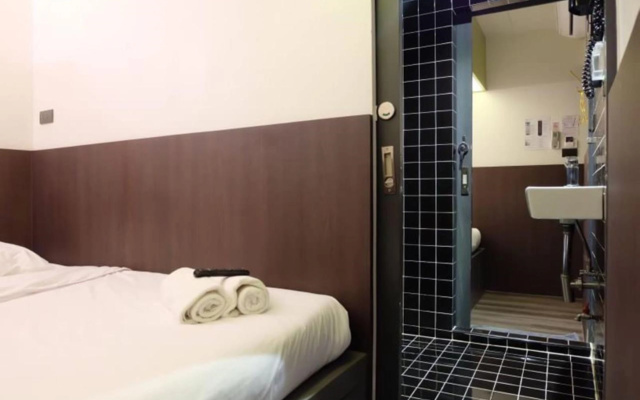 Four Sisters Hostel