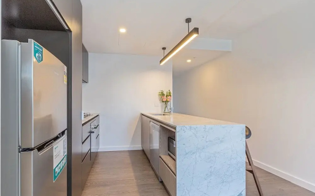 KOZYGURU BRISBANE ONE 1Bed APT Parking