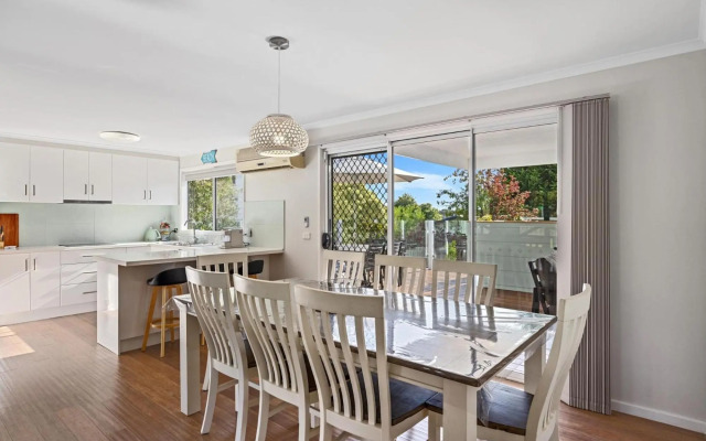31 Seascape Ave, Cowes