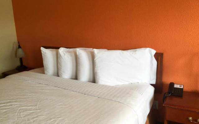 Motel 6 Brunswick, GA