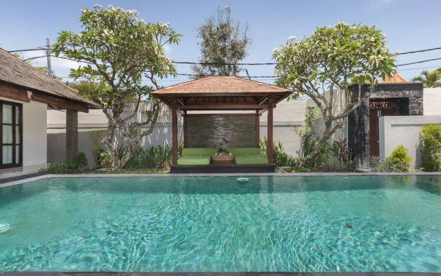 Villa Ininda and Ligaya