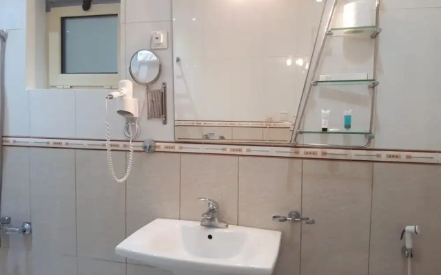 Mani VIP Suites