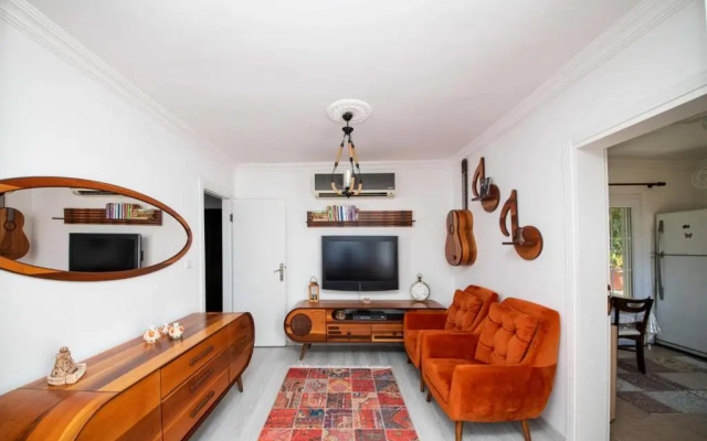 Chic House With Shared Pool Near Sea in Yalikavak