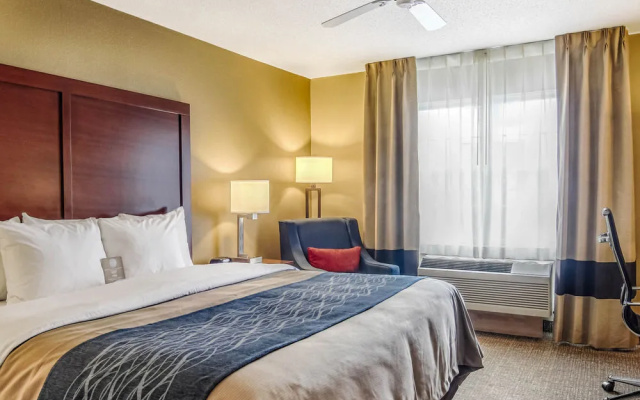 Baymont Inn and Suites Grafton