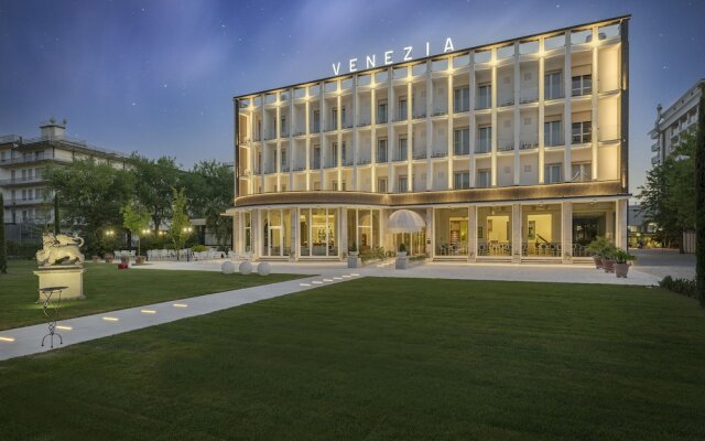 Отель Venezia Terme Италия, Абано-Терме - 6 отзывов об отеле, цены и фото номеров - забронировать отель Venezia Terme онлайн вид на фасад